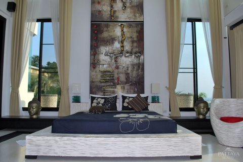 Casa de 4 dormitorios en Pattaya, Tailandia № 23327 - foto 4