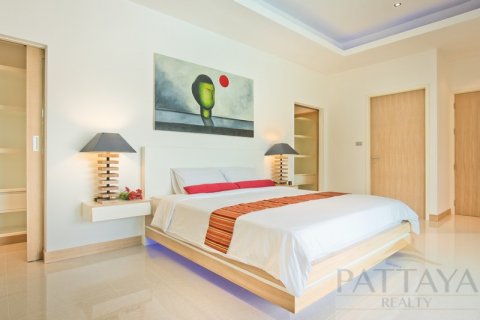 Casa de 3 dormitorios en Pattaya, Tailandia № 21156 - foto 8
