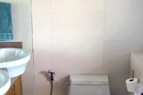 Condominio de 2 dormitorios en Pattaya, Tailandia № 20963 - foto 11