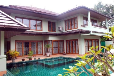 Casa de 4 dormitorios en Pattaya, Tailandia № 23643 - foto 5