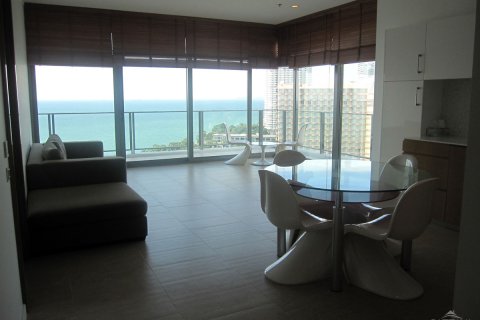 Condominio de 3 dormitorios en Pattaya, Tailandia № 23004