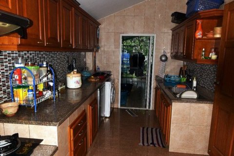 Casa de 4 dormitorios en Pattaya, Tailandia № 20842 - foto 18