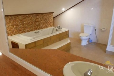 Casa de 5 dormitorios en Pattaya, Tailandia № 21271 - foto 3