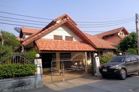 Casa de 4 dormitorios en Jomtien Beach, Pattaya, Tailandia № 20143 - foto 2