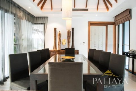 Casa de 5 dormitorios en Pattaya, Tailandia № 21113 - foto 7