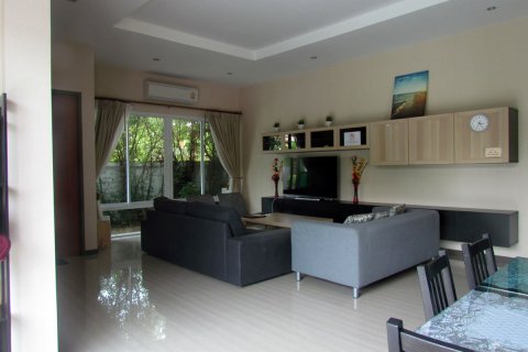 Casa de 4 dormitorios en Pattaya, Tailandia № 20800 - foto 11