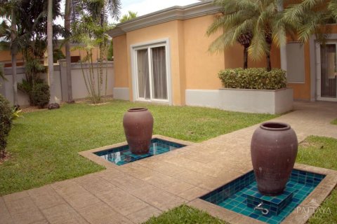 Casa de 5 dormitorios en Pattaya, Tailandia № 23316 - foto 18