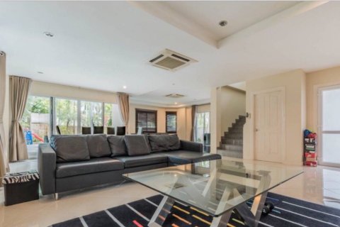 Casa de 3 dormitorios en Pattaya, Tailandia № 22204 - foto 12