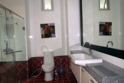 Casa de 3 dormitorios en Pattaya, Tailandia № 23014 - foto 11