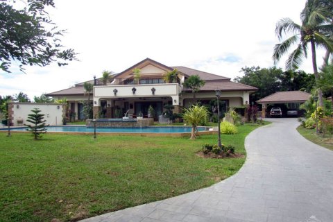 Casa de 4 dormitorios en Pattaya, Tailandia № 20514