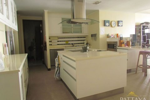 Condominio de 3 dormitorios en Pattaya, Tailandia № 21240 - foto 17