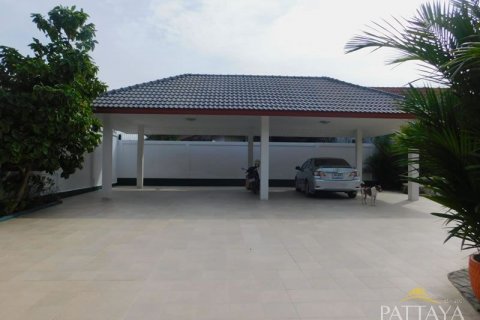 Casa de 4 dormitorios en Pattaya, Tailandia № 21236 - foto 5