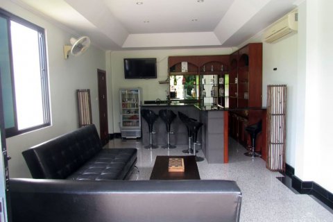 Casa de 5 dormitorios en Jomtien Beach, Pattaya, Tailandia № 19959 - foto 14