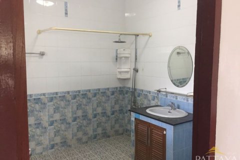 Casa de 4 dormitorios en Pattaya, Tailandia № 21631 - foto 3