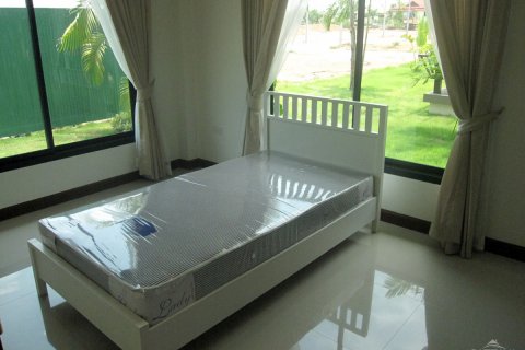 Casa de 3 dormitorios en Pattaya, Tailandia № 22898 - foto 8