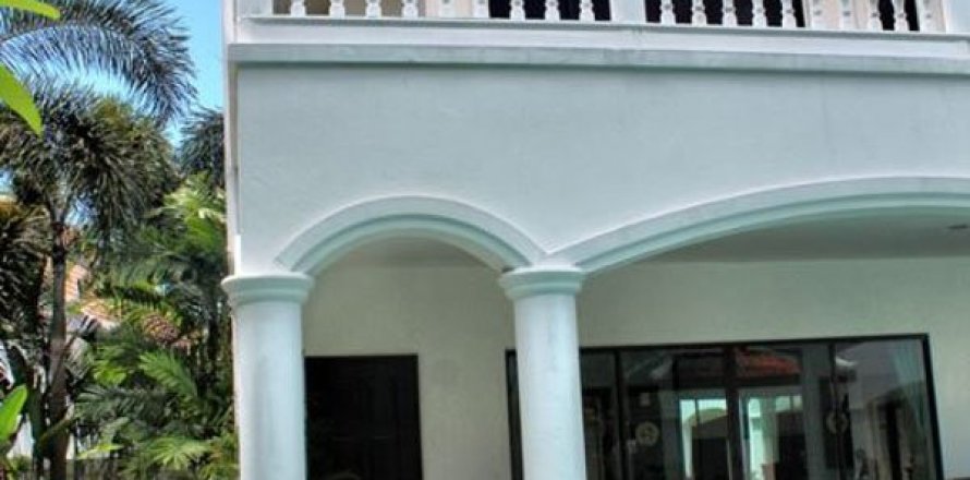 Casa de 3 dormitorios en Pattaya, Tailandia № 20140