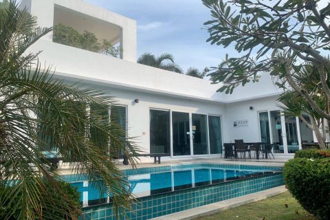 Casa de 3 dormitorios en Jomtien Beach, Pattaya, Tailandia № 21987 - foto 8
