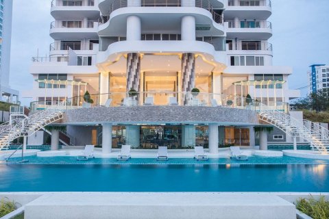 Condominio de 4 dormitorios en Pattaya, Tailandia № 21790 - foto 3