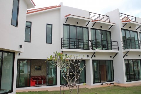 Casa de 2 dormitorios en Pattaya, Tailandia № 21971 - foto 20
