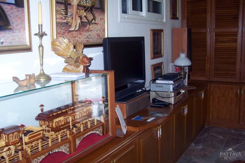 Casa de 5 dormitorios en Pattaya, Tailandia № 22825 - foto 14