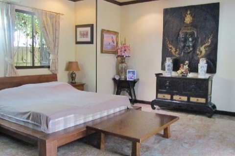 Casa de 3 dormitorios en Pattaya, Tailandia № 20969 - foto 15