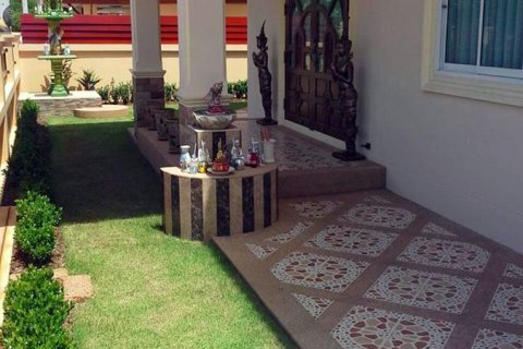 Casa de 4 dormitorios en Pattaya, Tailandia № 24314 - foto 6