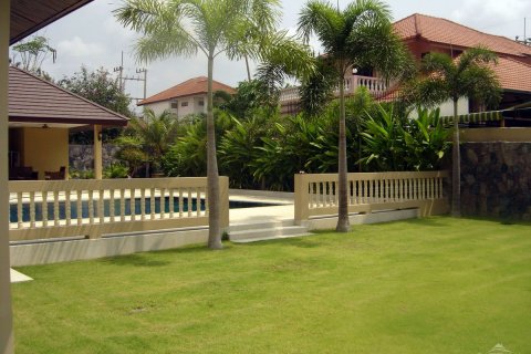 Casa de 4 dormitorios en Pattaya, Tailandia № 23283 - foto 6