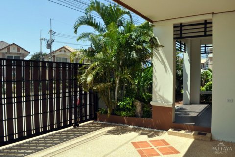 Casa de 3 dormitorios en Pattaya, Tailandia № 22853 - foto 18