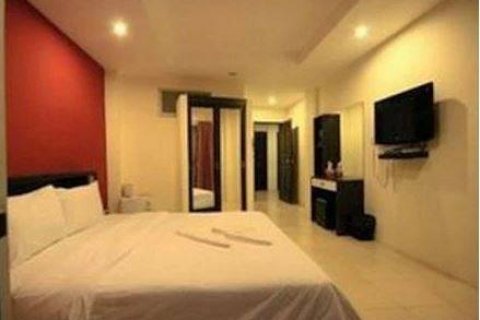 Casa de 22 dormitorios en Pattaya, Tailandia № 22178