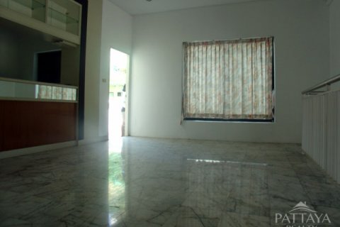 Casa de 3 dormitorios en Pattaya, Tailandia № 22632 - foto 4