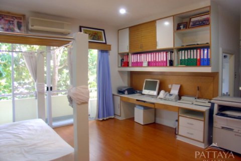Casa de 3 dormitorios en Pattaya, Tailandia № 22665 - foto 17