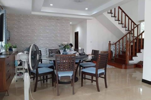 Casa de 3 dormitorios en Pattaya, Tailandia № 22196 - foto 18