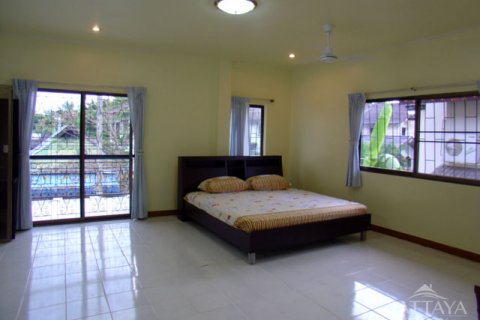 Casa de 3 dormitorios en Pattaya, Tailandia № 23315 - foto 15
