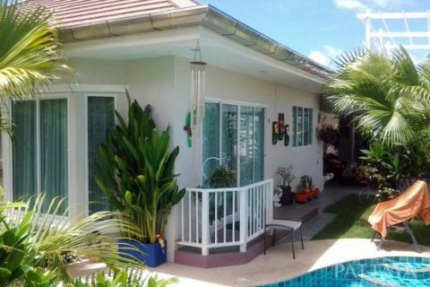 Casa de 2 dormitorios en Pattaya, Tailandia № 24464