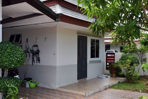 Casa de 4 dormitorios en Pattaya, Tailandia № 20842 - foto 12