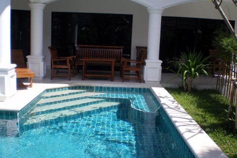 Casa de 3 dormitorios en Pattaya, Tailandia № 22839 - foto 19