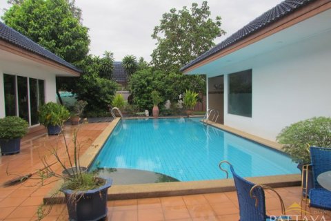 Casa de 4 dormitorios en Pattaya, Tailandia № 21627 - foto 7