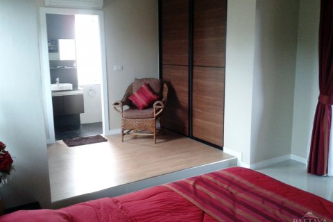 Casa de 5 dormitorios en Pattaya, Tailandia № 24082 - foto 22