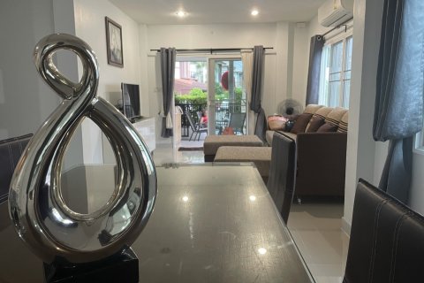 Casa de 3 dormitorios en Pattaya, Tailandia № 21074 - foto 5