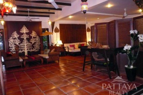 Casa de 4 dormitorios en Pattaya, Tailandia № 23948 - foto 7
