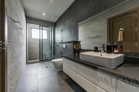 Casa de 4 dormitorios en Pattaya, Tailandia № 21157 - foto 6