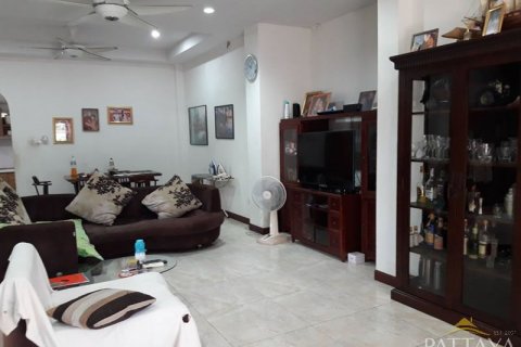 Casa de 3 dormitorios en Pattaya, Tailandia № 21584 - foto 6