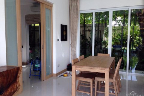 Casa de 3 dormitorios en Pattaya, Tailandia № 24103 - foto 4