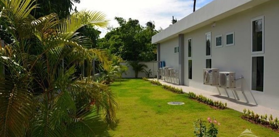 Casa de 3 dormitorios en Pattaya, Tailandia № 24451