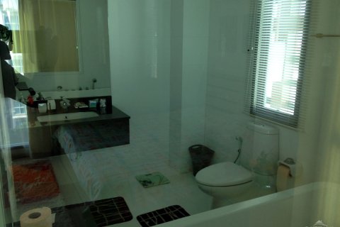 Condominio de 2 dormitorios en Pattaya, Tailandia № 19808