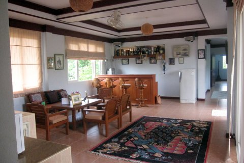 Casa de 4 dormitorios en Pattaya, Tailandia № 22891 - foto 20