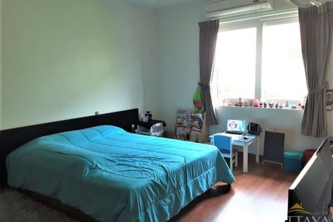 Casa de 3 dormitorios en Pattaya, Tailandia № 21538 - foto 30