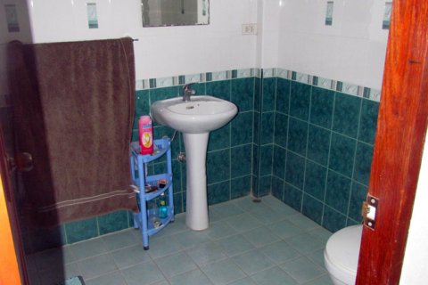 Casa de 2 dormitorios en Pattaya, Tailandia № 24287 - foto 17