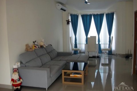 Casa de 3 dormitorios en Pattaya, Tailandia № 20357 - foto 3