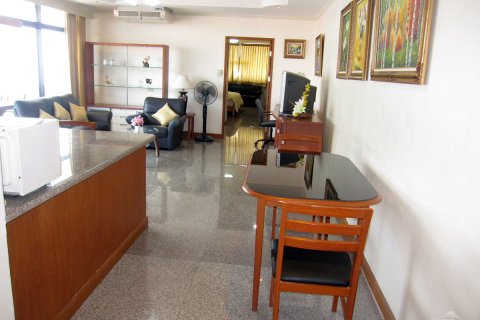 Condominio de 2 dormitorios en Jomtien Beach, Pattaya, Tailandia № 23271